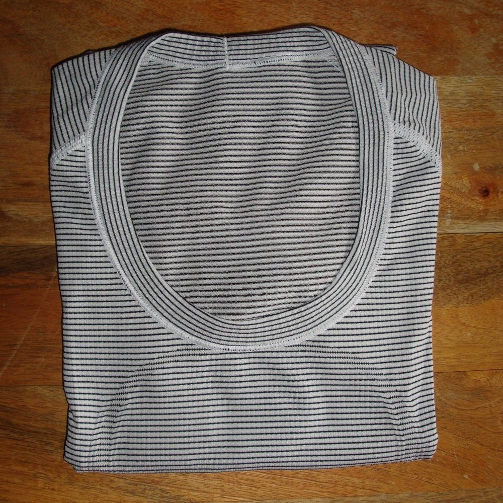 Lululemon Swiftly Size 4